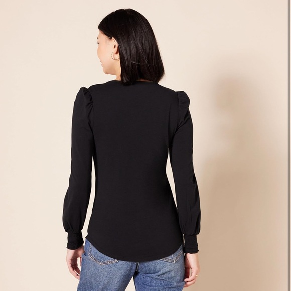 Amazon Essentials Women's Long-Sleeve Crewneck Smocked Cuff T-Shirt - Picture 3 of 11